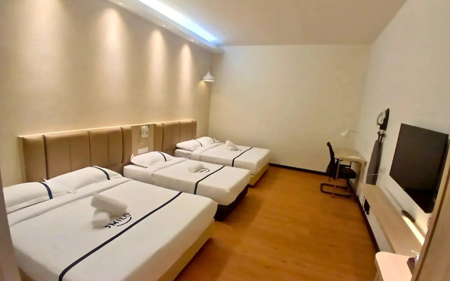 Top Holiday Hotel @ The Mines Seri Kembangan