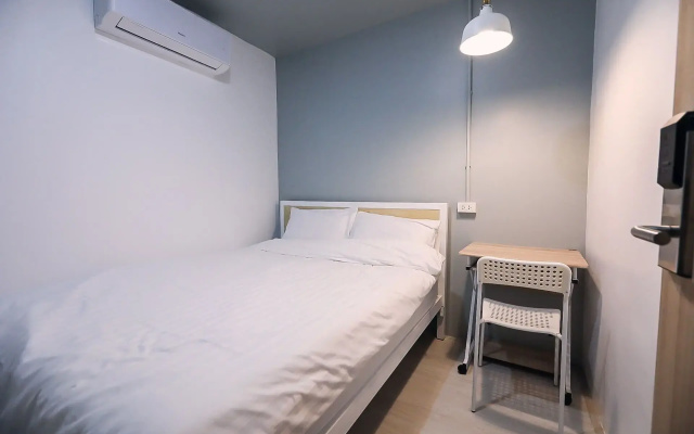 Local Time Bangkok - Hostel