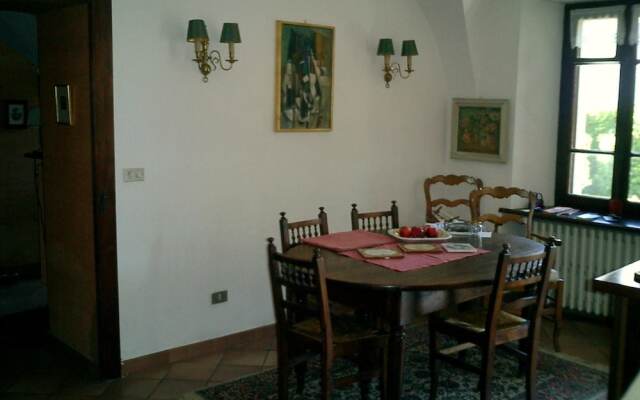 Villa With 3 Bedrooms in Roasio, With Enclosed Garden