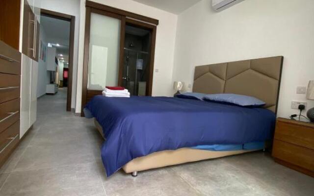 Gzira Modern Two Bedroom Apartment