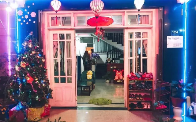 Hai Cay Thong Homestay - Hostel