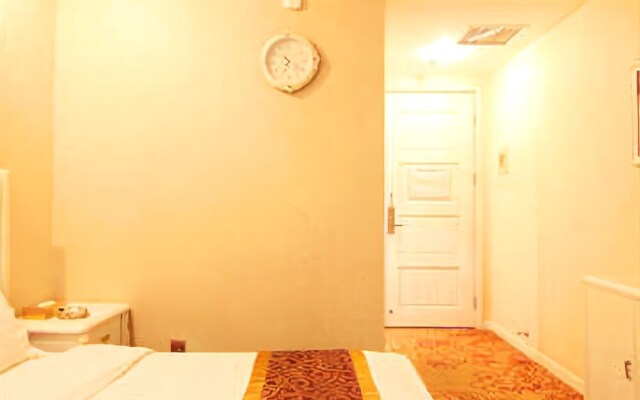 Seine River Spring Hotel
