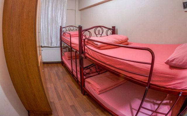 Gokce Pansiyon - Adult Only