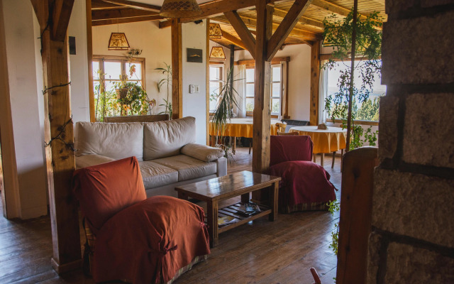 Hosteria Pajaro Azul