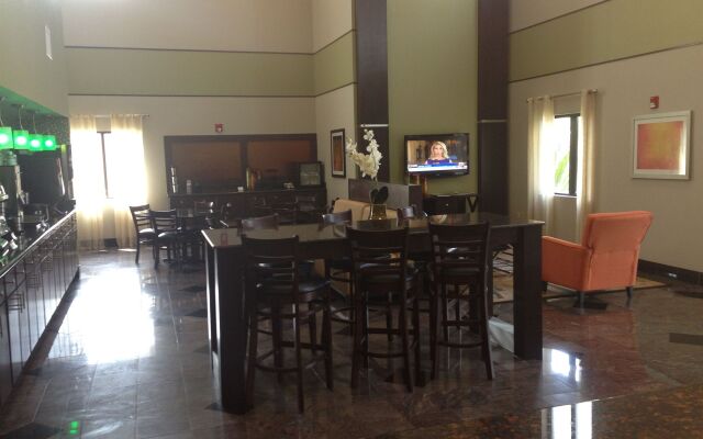Best Western Inn & Suites - Lake Charles