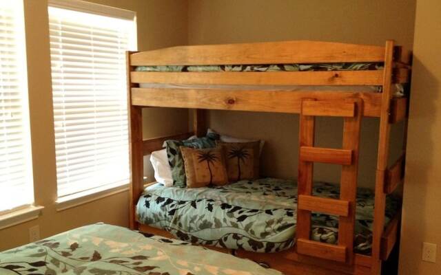 Janie's by RedAwning