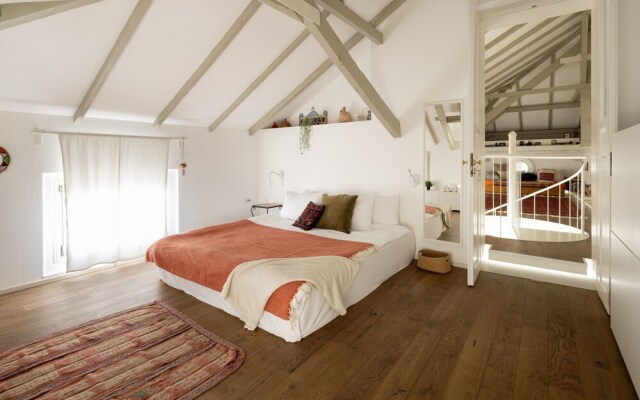 Old Jaffa Artistic Retreat by Sea N Rent