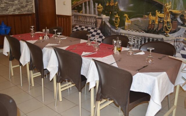 Ouaga Beach Hotel