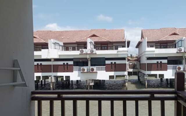 Alpine LXPD Water Chalet