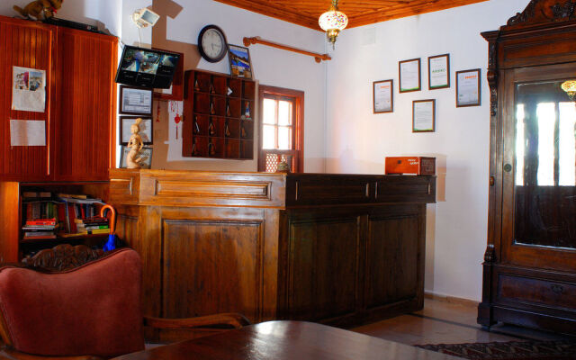 White Garden Hotel
