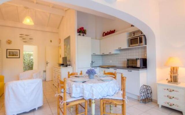 Holiday Home Les Parcs de Gassin.5