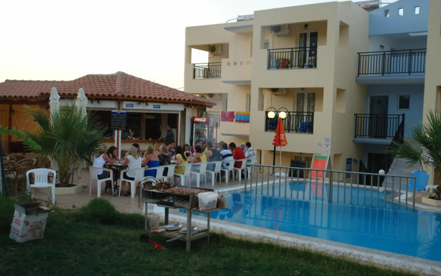 Sunshine Studios & Apartments