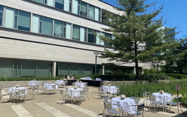 Schulich Hotel & Conference Centre