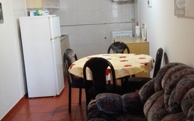 Cister Apartments Studios Suites