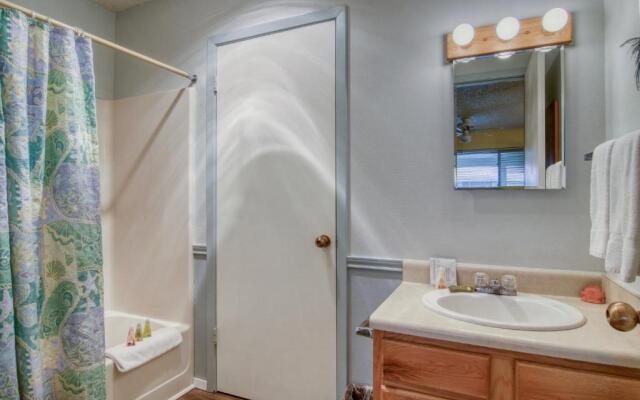 Courtyard #212 Condo