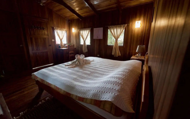 El Mirador Glamping & Apartments & Woodhouse & Swimingpool