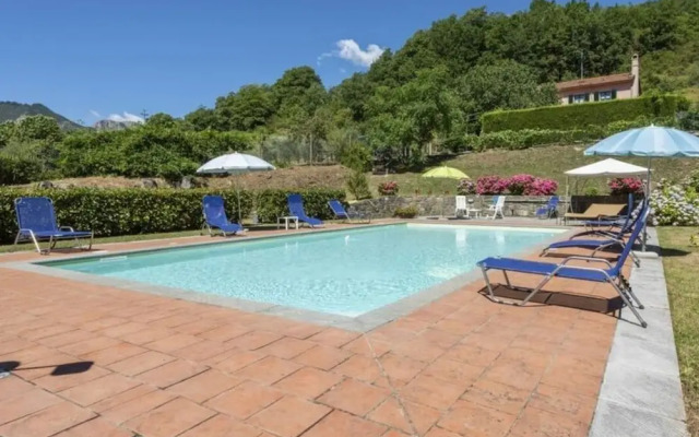 Villa Popiglio Comfortable Holiday Residence