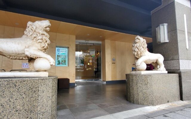 Yomi Hotel - MRT Shuanglian Station