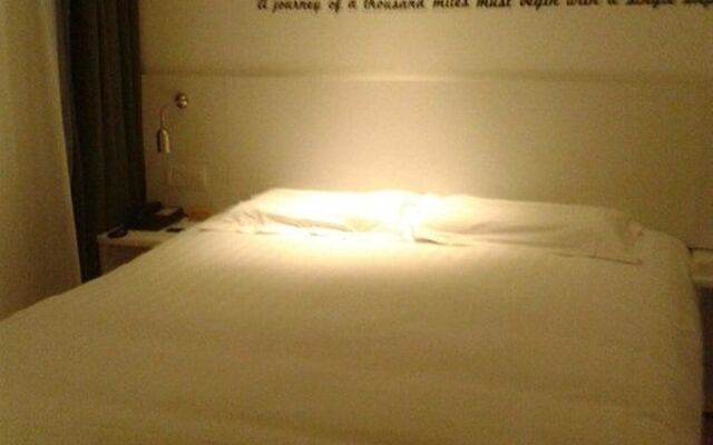 Motel 168
