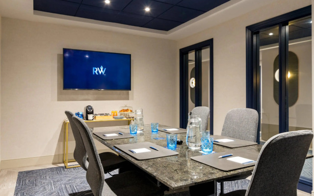 Hotel Royal William, an Ascend Collection Hotel