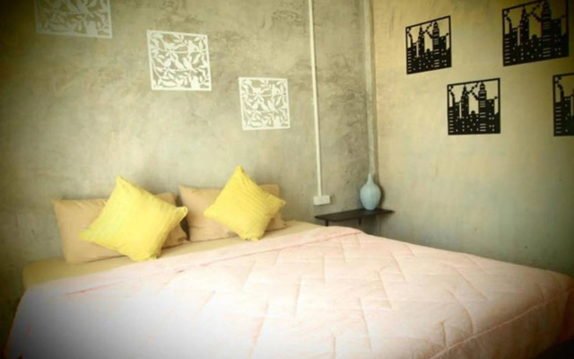 Maesai Holic Lodge
