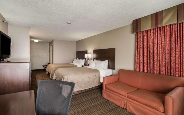 Quality Inn & Suites Lawrence - University Area