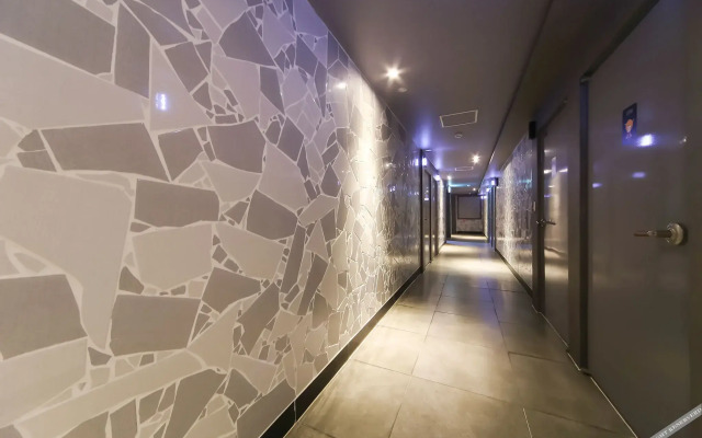 Busan Suyeong Hotel River