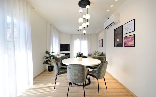 Eos Residence