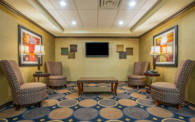 Holiday Inn Express Hotel & Suites Clovis by IHG