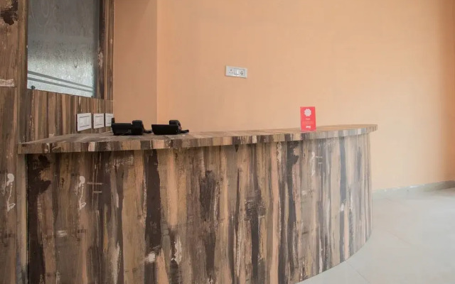 OYO 11657 Hotel SVL Inn