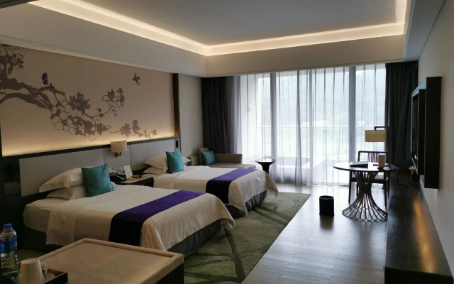 Biquan Kongzhong Hot Spring Hotel