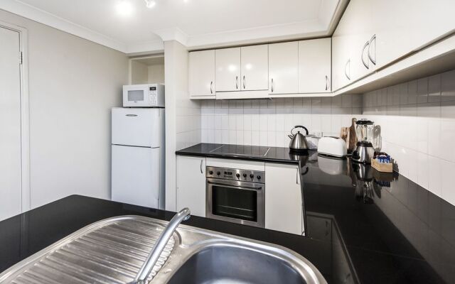 Sky Gardens Sunset River View Netflix Wine Parking