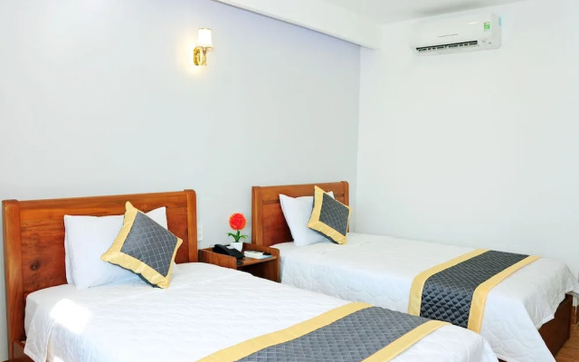 SeaSide Hotel Quy Nhơn