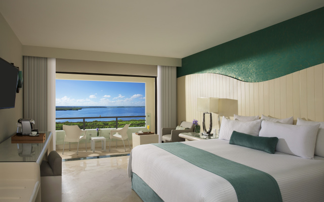 Отель Now Emerald Cancun (ex.Grand Oasis Sens)