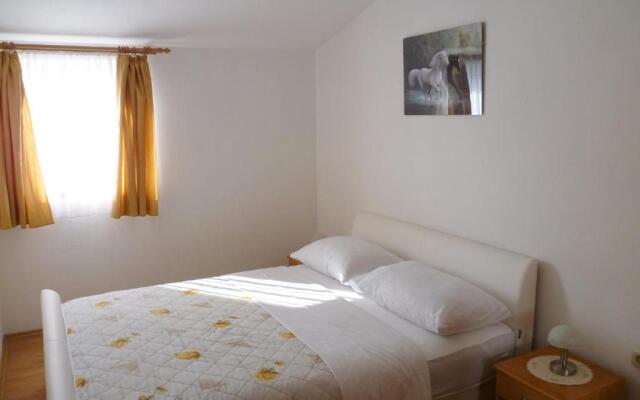 Apartments Sanda Tribunj