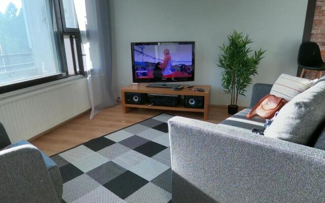 Herostreet Apartment 9