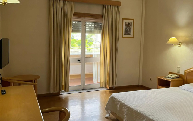 Grande Hotel Dom Dinis - фото 4