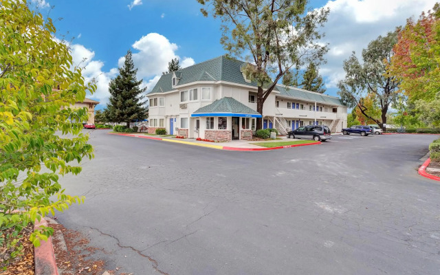 Motel 6 Rohnert Park, CA