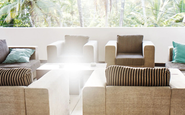 drivethru Hostel Polhena