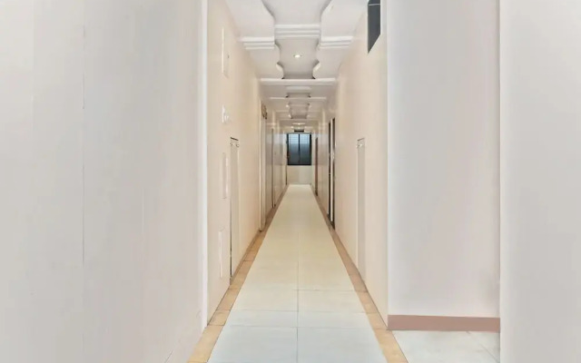 OYO 29114 Suraj Residency