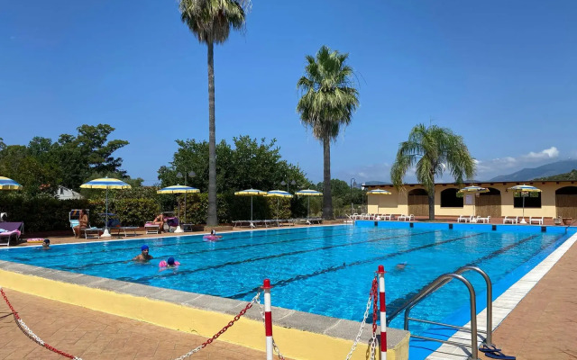 Solone Beach Hotel
