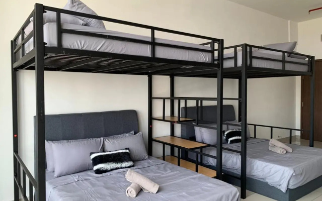 Austin 18, Friendly Sky by HomestayJB – Guest Rooms – Johor Bahru