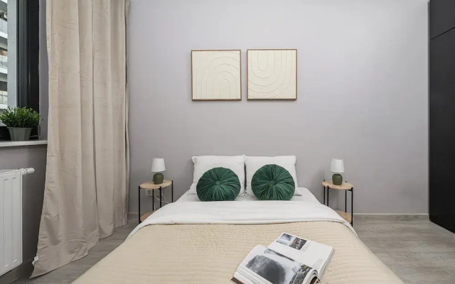 Lumina apartment near the train station