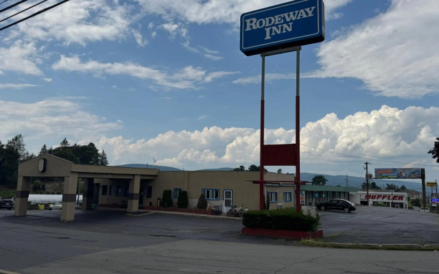 Rodeway Inn Dunmore