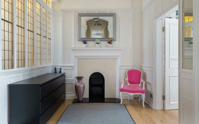 5-bedroom next to Selfridges