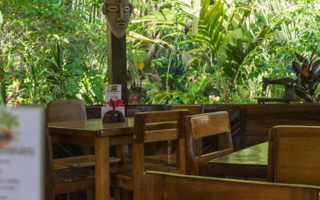 Atlantida Lodge