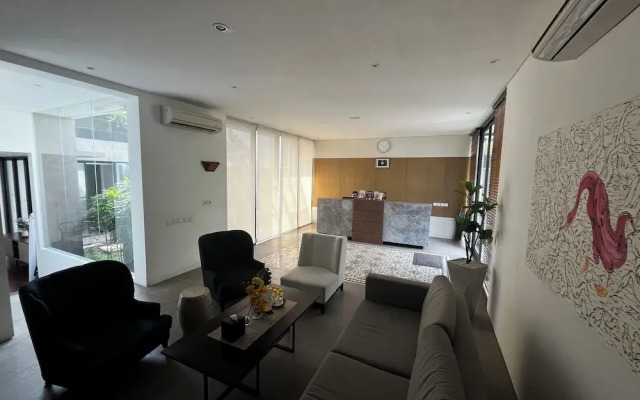 Отель Nivasa Nusa Dua