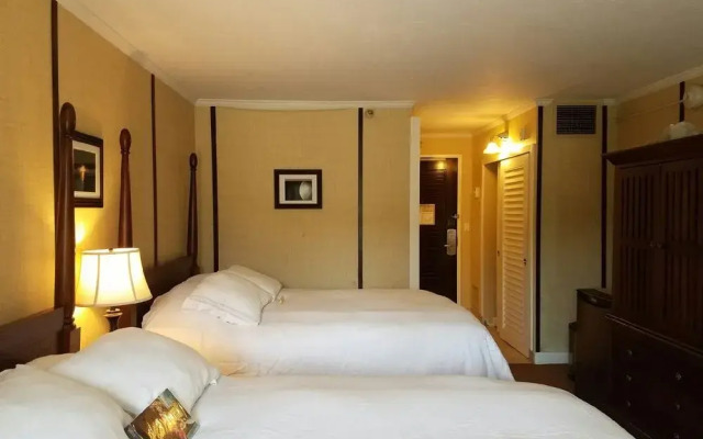 2417 @ Oceanfront Resort Lihue, Kauai Beach Drive