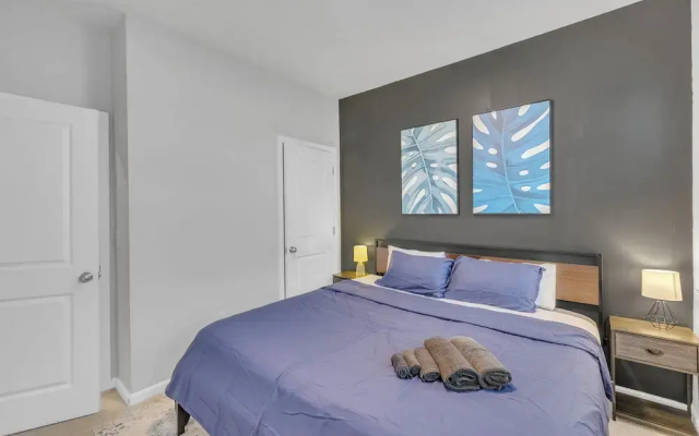 King 4BR Townhouse to Downtown Durham