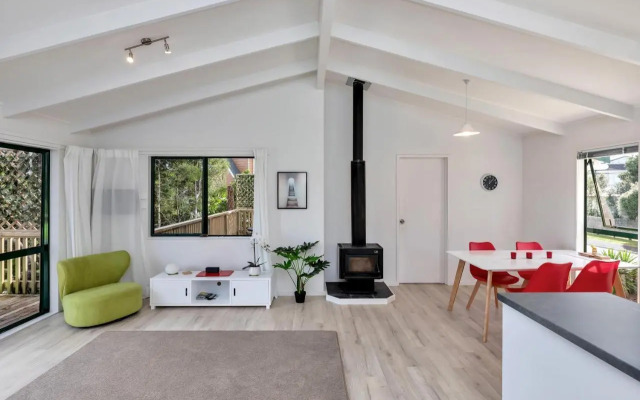 Lofty Te Haumi - Paihia Holiday Home